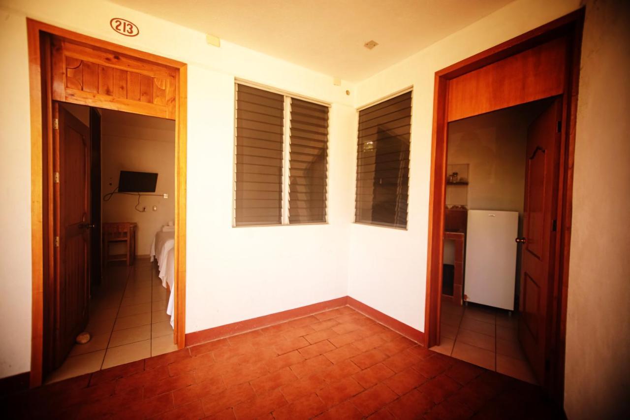 Hotel Yurimar Puerto Escondido  Exteriör bild