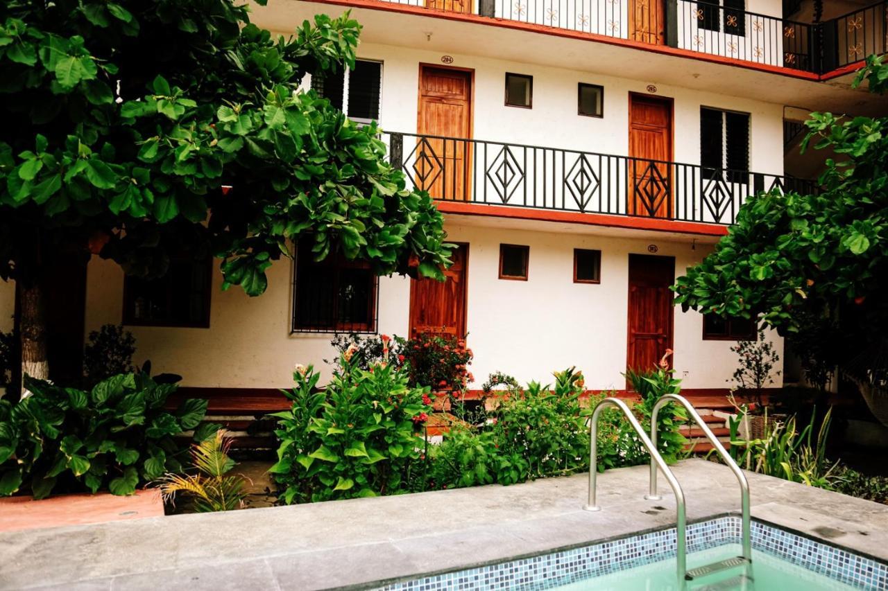 Hotel Yurimar Puerto Escondido  Exteriör bild