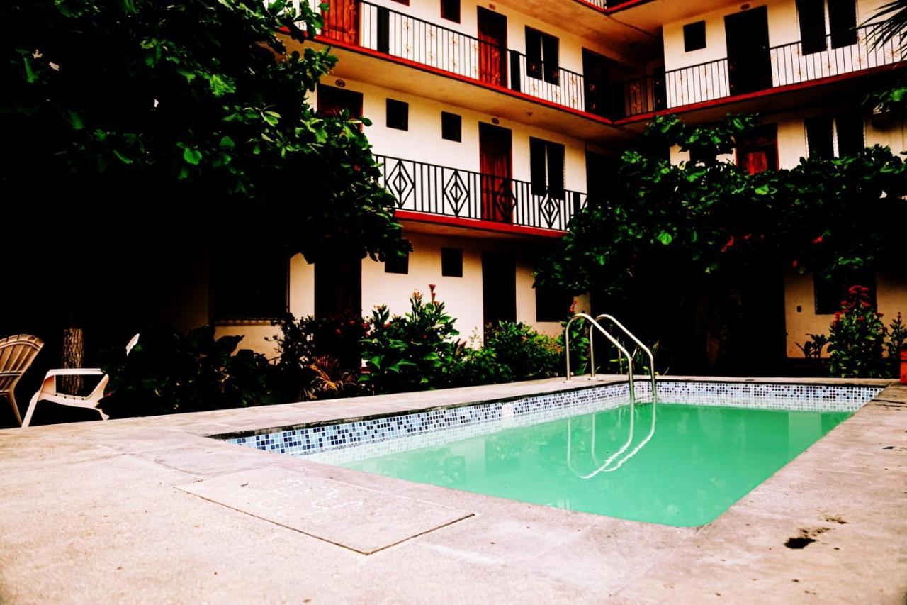 Hotel Yurimar Puerto Escondido  Exteriör bild
